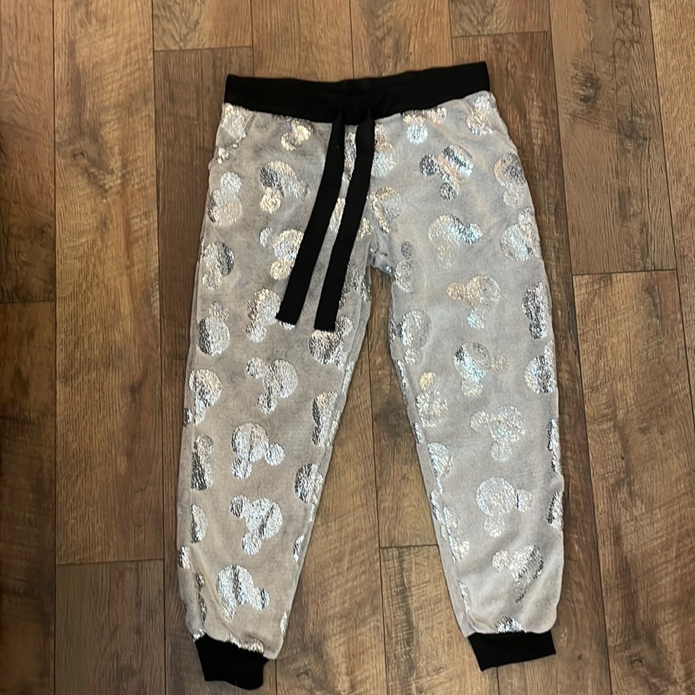 Disney cropped pajama pants. NWT
